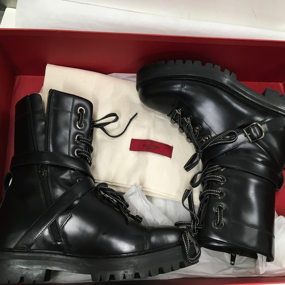 Valentino Combat Moto  Boots Black Silver Studs sz 37/7 US Excellent  w/box - Picture 15 of 16